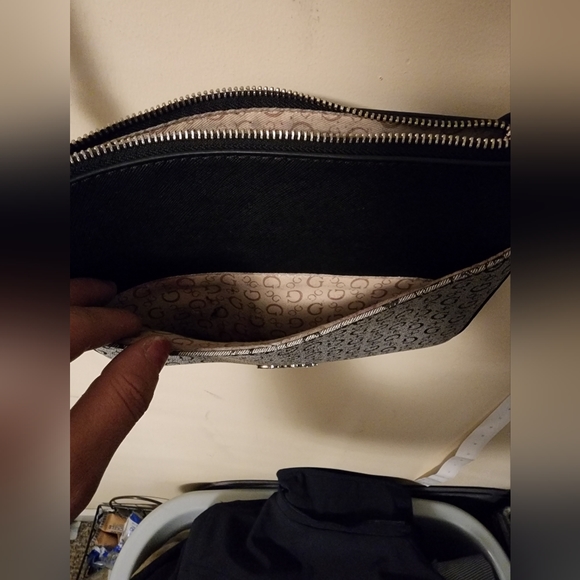 Small guess side bag - Picture 3 of 5